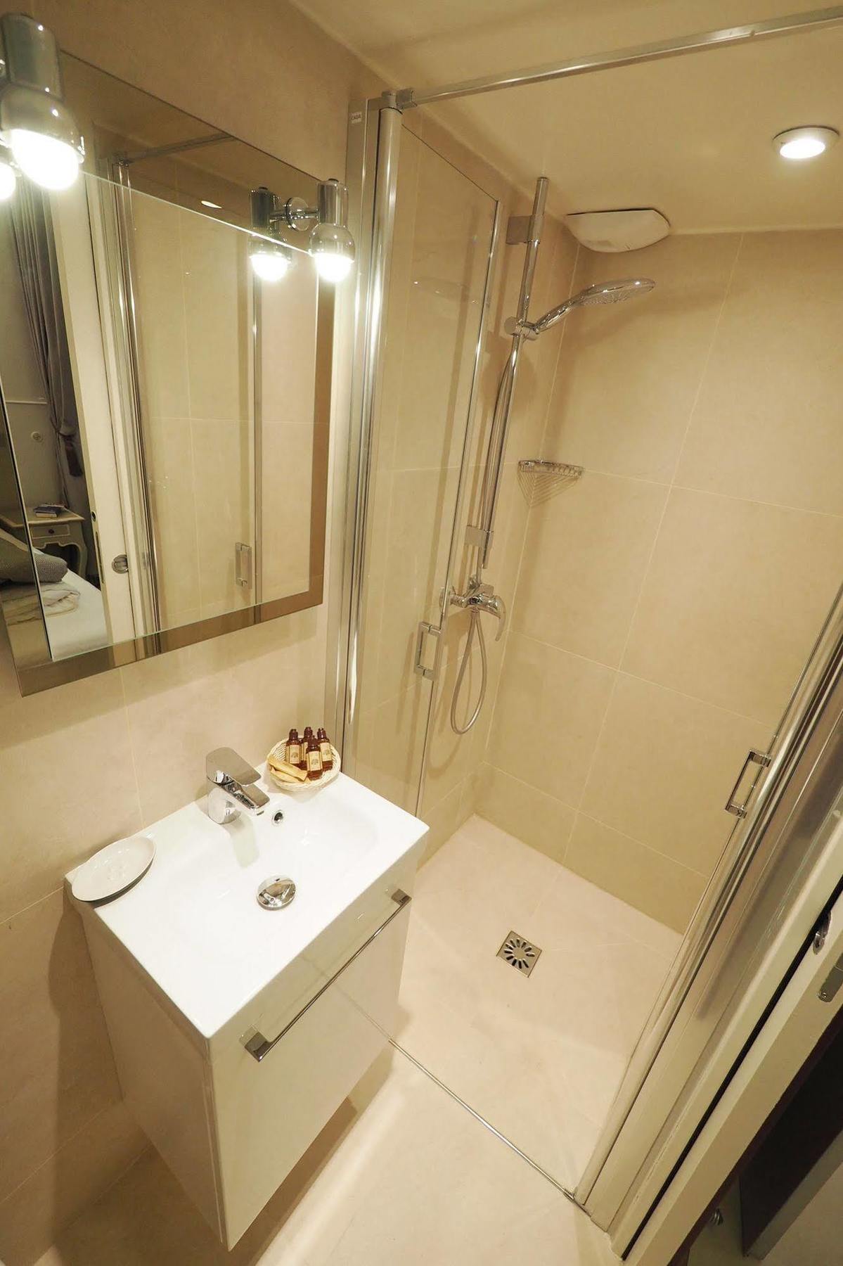 Palais Royal Chicsuites Parigi Esterno foto